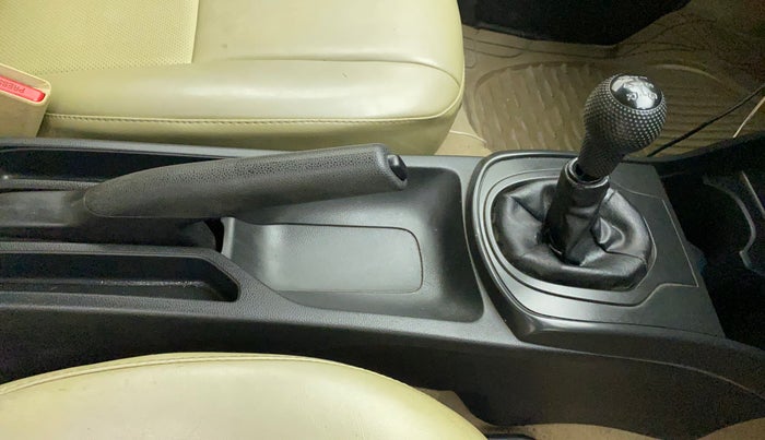 2015 Honda City 1.5L I-VTEC E MT, Petrol, Manual, 72,114 km, Gear Lever