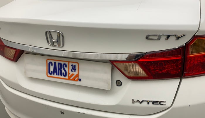 2015 Honda City 1.5L I-VTEC E MT, Petrol, Manual, 72,114 km, Dicky (Boot door) - Paint has minor damage