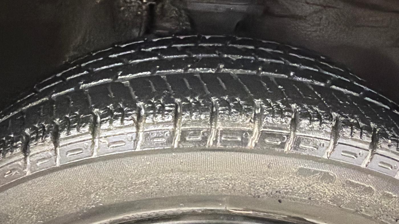 2015 Maruti Alto K10 VXI, Petrol, Manual, 28,086 km, Right Front Tyre Tread
