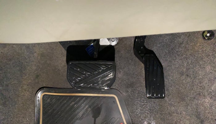 2017 Maruti Celerio VXI AMT (O), Petrol, Automatic, 98,108 km, Pedals