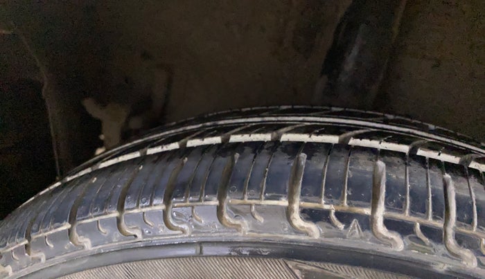 2017 Maruti Celerio VXI AMT (O), Petrol, Automatic, 98,108 km, Right Rear Tyre Tread