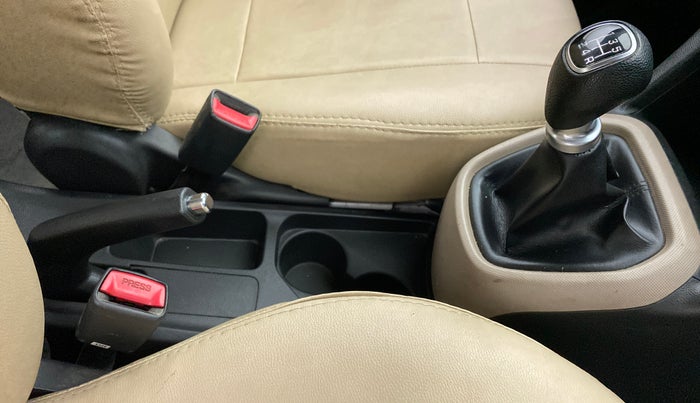 2019 Hyundai Grand i10 SPORTZ 1.2 KAPPA VTVT, Petrol, Manual, 55,812 km, Gear Lever