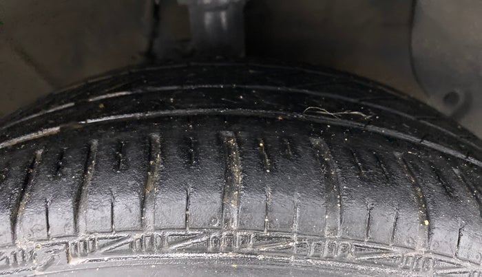 2019 Hyundai Grand i10 SPORTZ 1.2 KAPPA VTVT, Petrol, Manual, 55,812 km, Right Front Tyre Tread