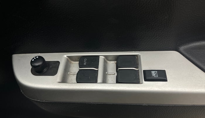 2016 Maruti Wagon R 1.0 VXI AMT, Petrol, Automatic, 88,149 km, Driver Side Door Panels Control