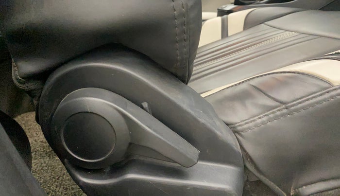 2021 Tata ALTROZ XT I-TURBO PETROL, Petrol, Manual, 48,305 km, Driver Side Adjustment Panel