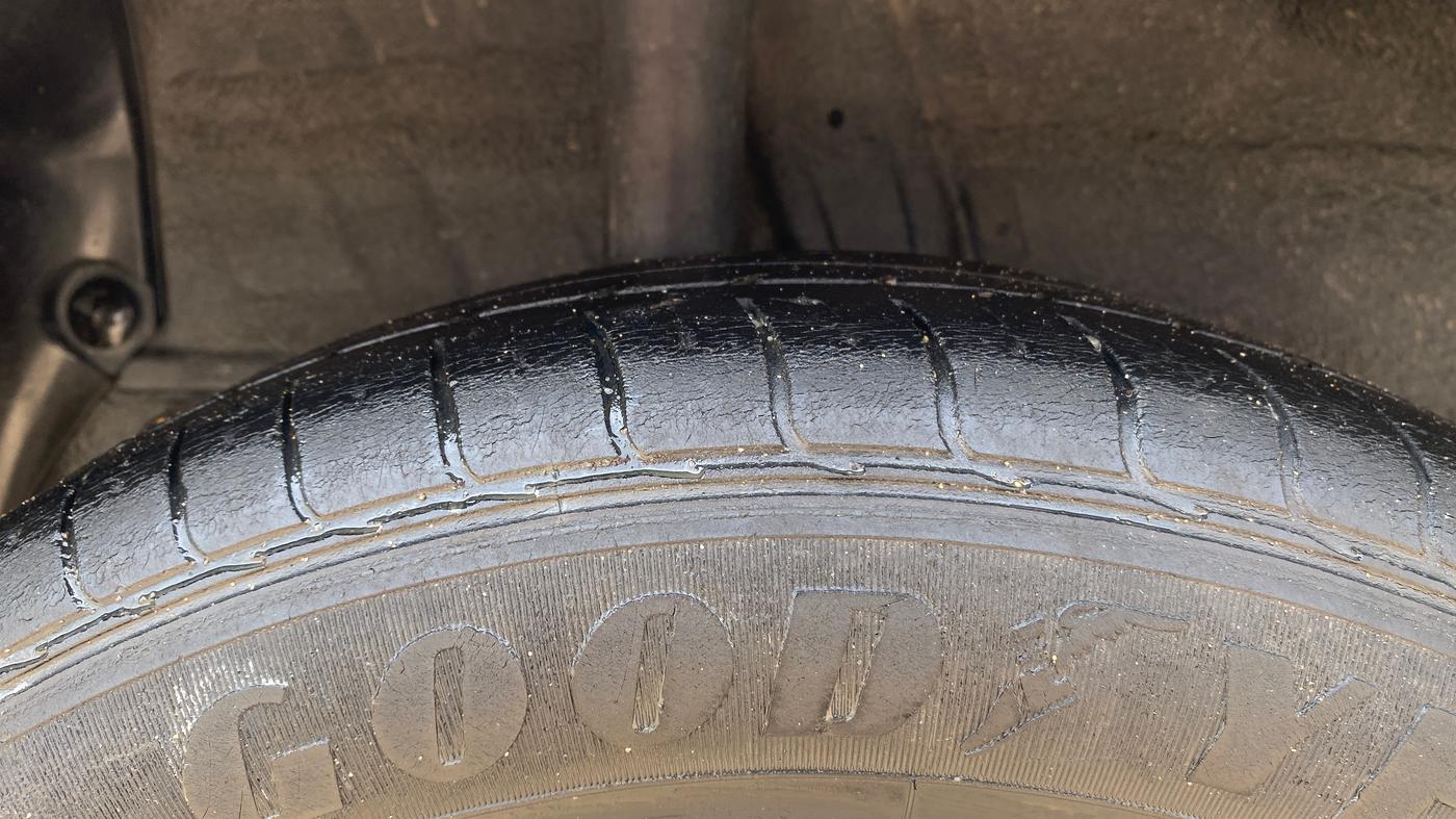 2020 KIA SONET HTE 1.2, Petrol, Manual, 57,816 km, Right Rear Tyre Tread