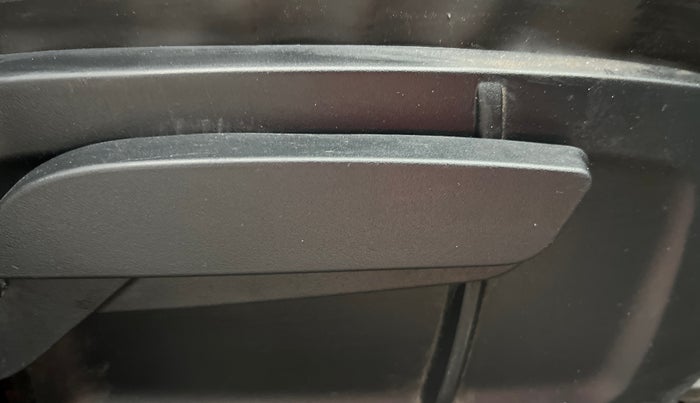 2019 Tata Harrier XT 2.0L KRYOTEC, Diesel, Manual, 64,984 km, Driver Side Adjustment Panel