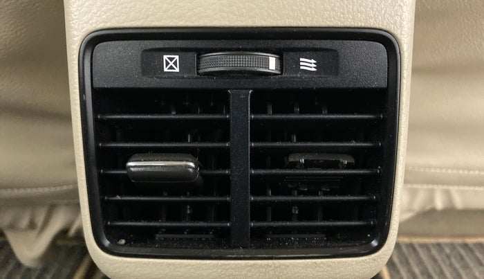 2015 Maruti Ciaz VXI, Petrol, Manual, 72,566 km, Rear AC Vents