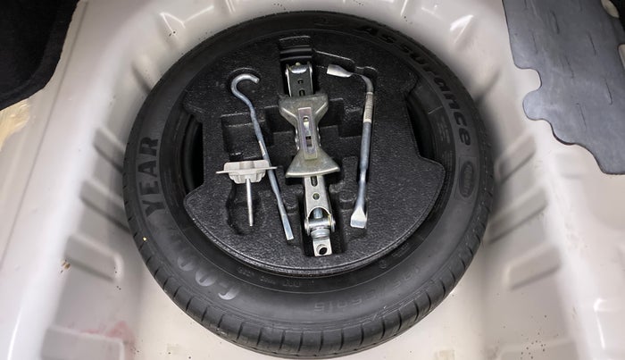 2015 Maruti Ciaz VXI, Petrol, Manual, 72,566 km, Spare Tyre