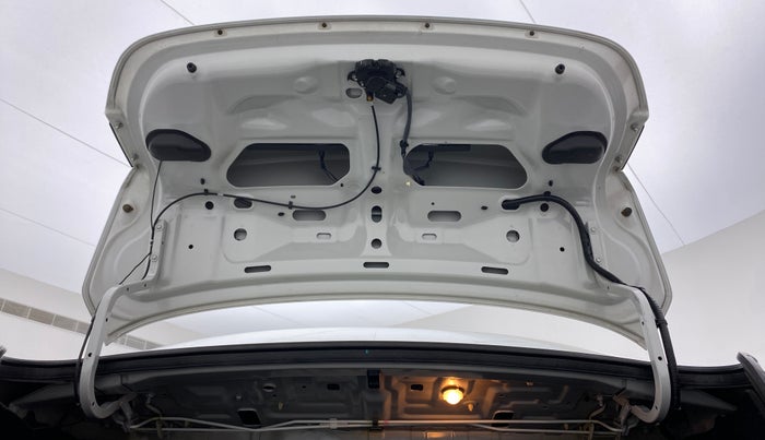 2015 Maruti Ciaz VXI, Petrol, Manual, 72,566 km, Boot Door Open