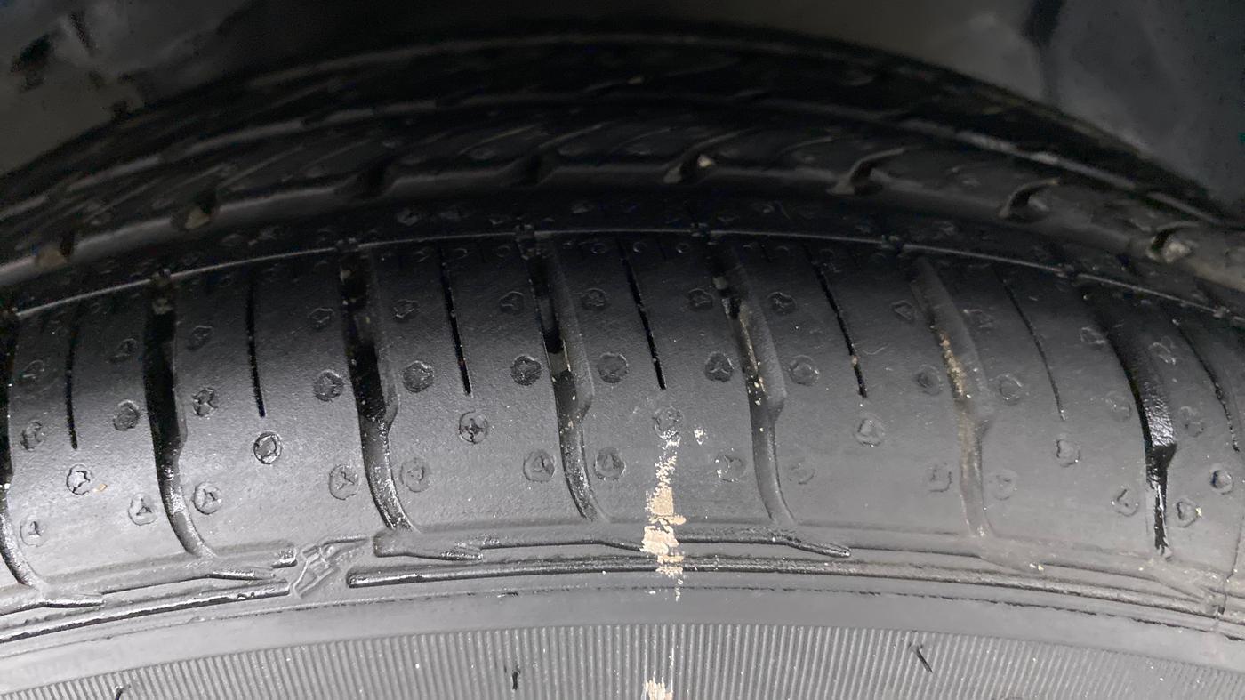 2014 Hyundai Xcent SX 1.2 OPT, Petrol, Manual, 72,594 km, Right Front Tyre Tread