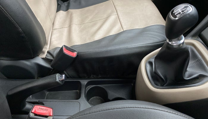 2014 Hyundai Xcent SX 1.2 OPT, Petrol, Manual, 72,594 km, Gear Lever