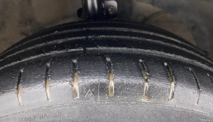 2018 Maruti Baleno ALPHA CVT PETROL 1.2, Petrol, Automatic, 82,740 km, Right Front Tyre Tread