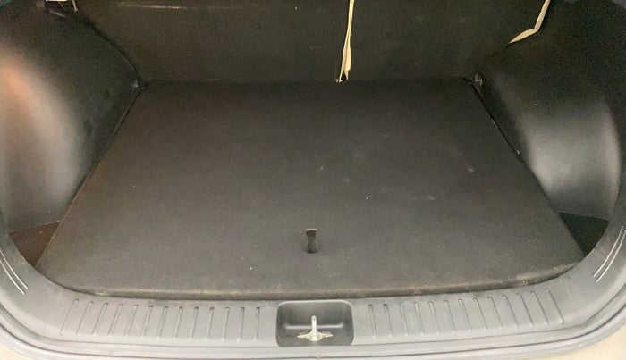 2020 Hyundai Creta SX 1.5 PETROL, Petrol, Manual, 78,522 km, Boot Inside