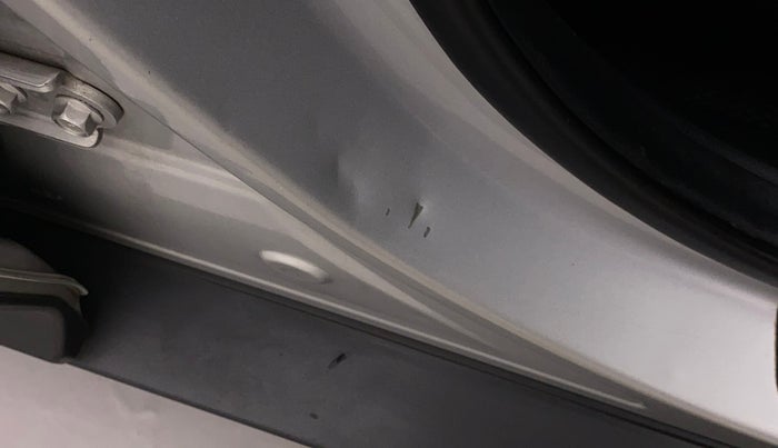 2018 Hyundai Creta SX AT 1.6 PETROL, Petrol, Automatic, 1,03,371 km, Right B pillar - Slightly dented
