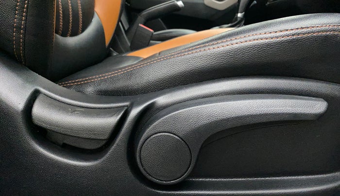 2018 Hyundai Creta SX AT 1.6 PETROL, Petrol, Automatic, 1,03,371 km, Driver Side Adjustment Panel