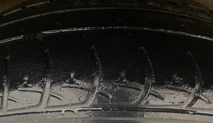 2016 Maruti Celerio VXI AMT, Petrol, Automatic, 56,198 km, Right Rear Tyre Tread