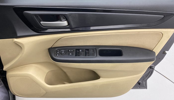 2018 Honda Amaze 1.2L I-VTEC S, Petrol, Manual, 41,319 km, Driver Side Door Panels Control
