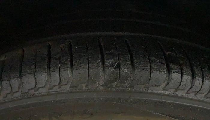 2021 Hyundai NEW I20 ASTA 1.0 TURBO DCT DUAL TONE, Petrol, Automatic, 45,985 km, Left Rear Tyre Tread