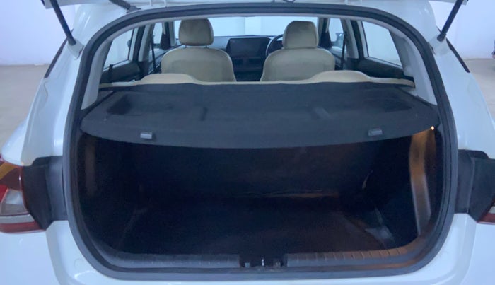 2021 Hyundai NEW I20 ASTA 1.0 TURBO DCT DUAL TONE, Petrol, Automatic, 45,985 km, Boot Inside