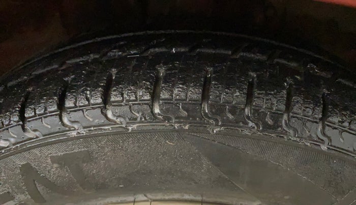 2019 Datsun Redi Go A, Petrol, Manual, 35,938 km, Right Front Tyre Tread