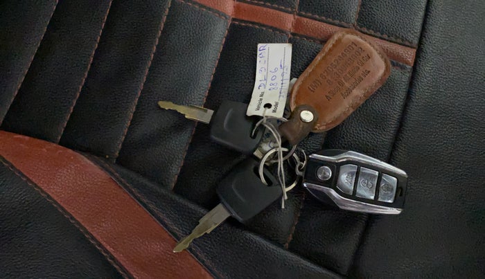 2019 Datsun Redi Go A, Petrol, Manual, 35,938 km, Key Close Up