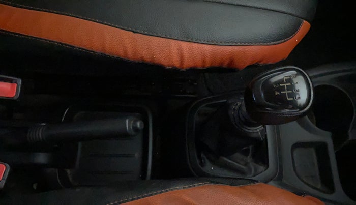 2019 Datsun Redi Go A, Petrol, Manual, 35,938 km, Gear Lever