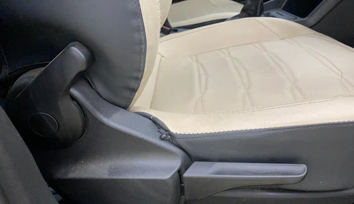 2022 Volkswagen VIRTUS COMFORTLINE TSI 1.0 MT, Petrol, Manual, 25,625 km, Driver Side Adjustment Panel