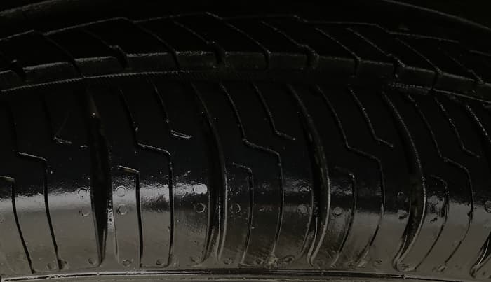 2016 Maruti Swift Dzire ZXI, Petrol, Manual, 49,600 km, Left Front Tyre Tread