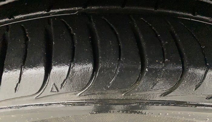 2022 KIA SELTOS HTK PLUS 1.5, Petrol, Manual, 31,473 km, Right Front Tyre Tread