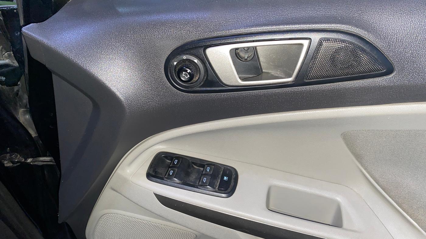 2014 Ford Ecosport TITANIUM 1.5L PETROL AT, Petrol, Automatic, 74,800 km, Driver Side Door Panels Control