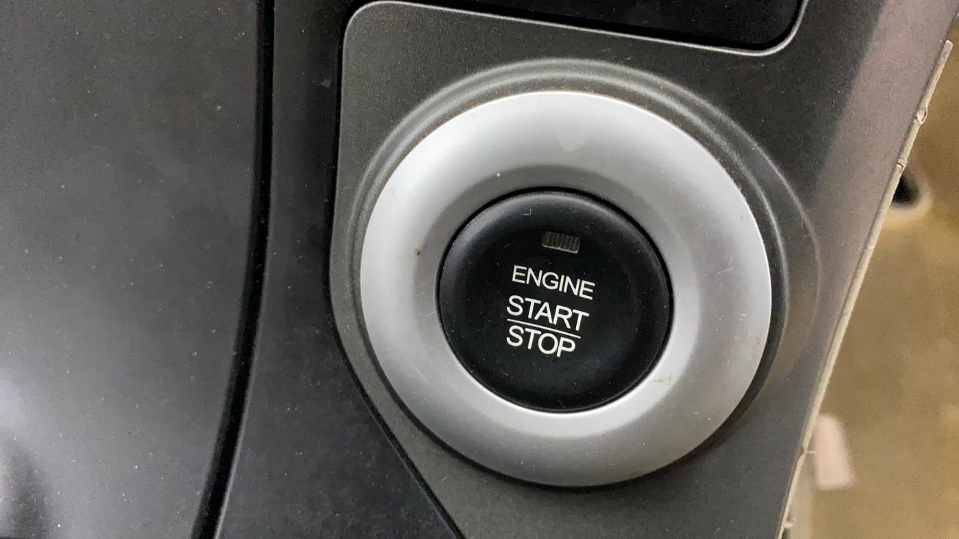 2016 Mahindra XUV500 W10 1.99, Diesel, Manual, 53,829 km, Keyless Start/ Stop Button