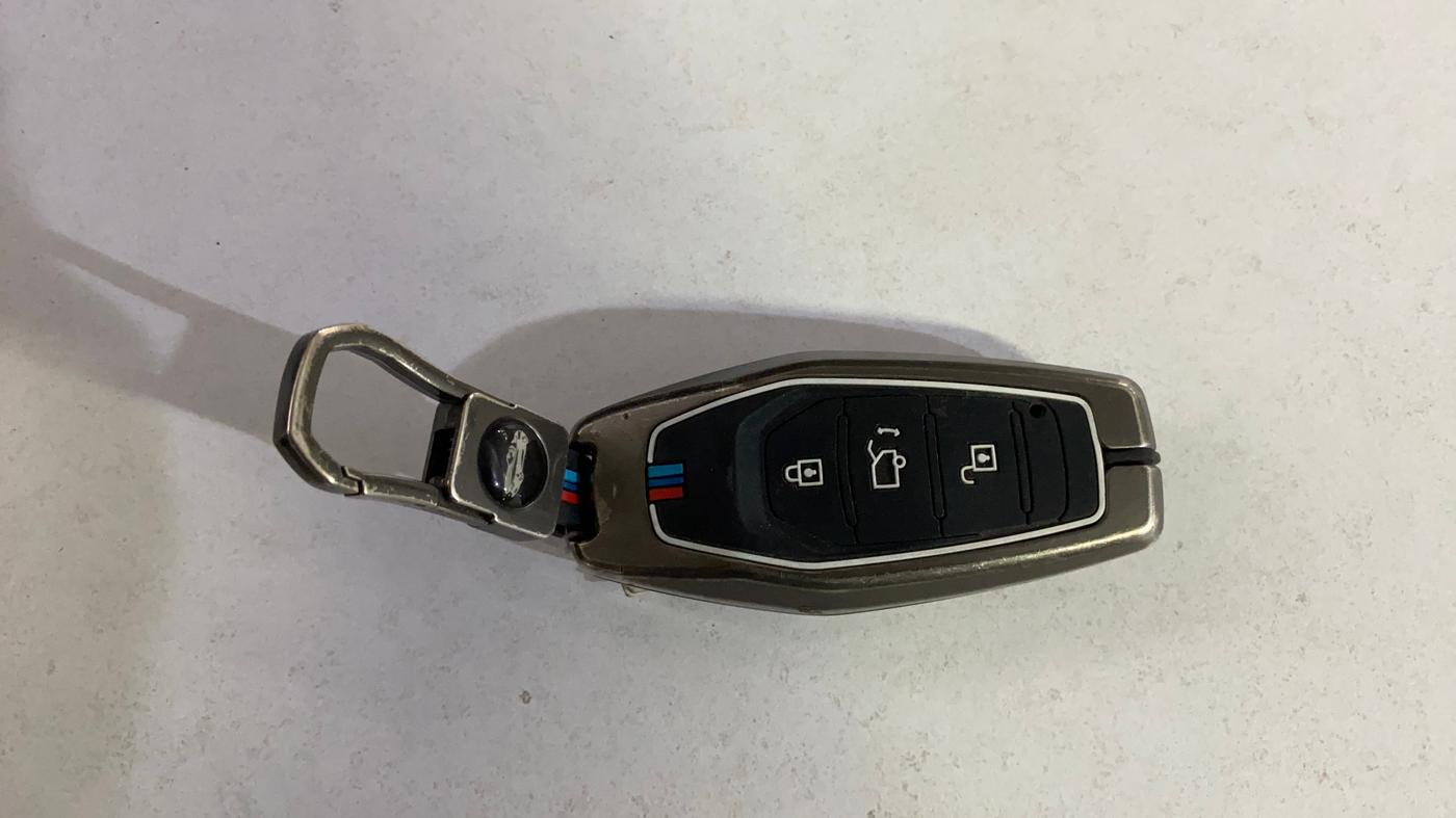 2016 Mahindra XUV500 W10 1.99, Diesel, Manual, 53,829 km, Key Close Up
