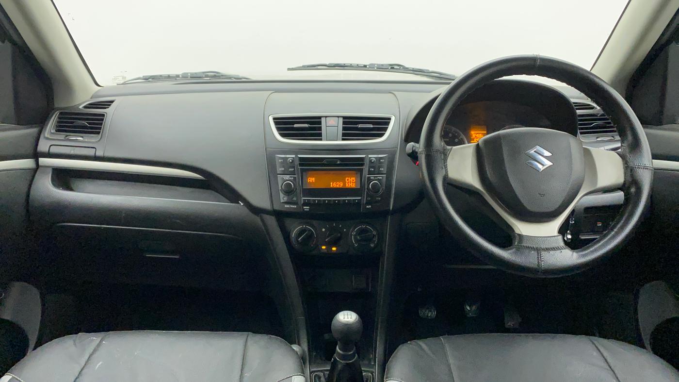 2015 Maruti Swift VXI, Petrol, Manual, 64,703 km, Dashboard