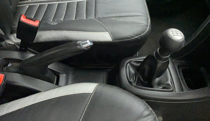 2015 Maruti Swift VXI, Petrol, Manual, 64,703 km, Gear Lever