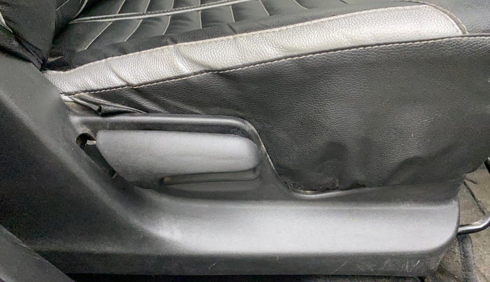 2015 Maruti Swift VXI, Petrol, Manual, 64,703 km, Driver Side Adjustment Panel