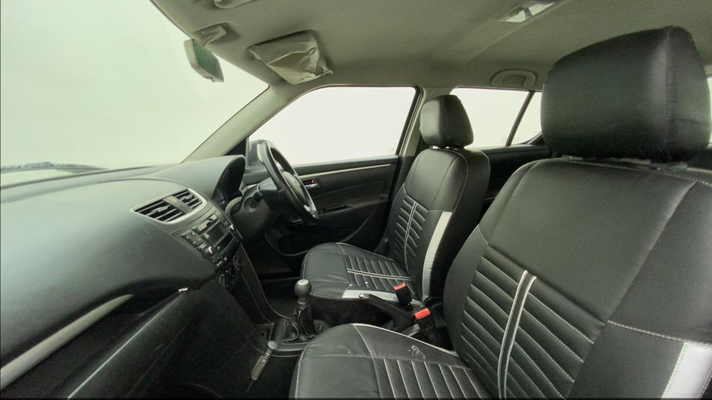 2015 Maruti Swift VXI, Petrol, Manual, 64,703 km, Right Side Front Door Cabin