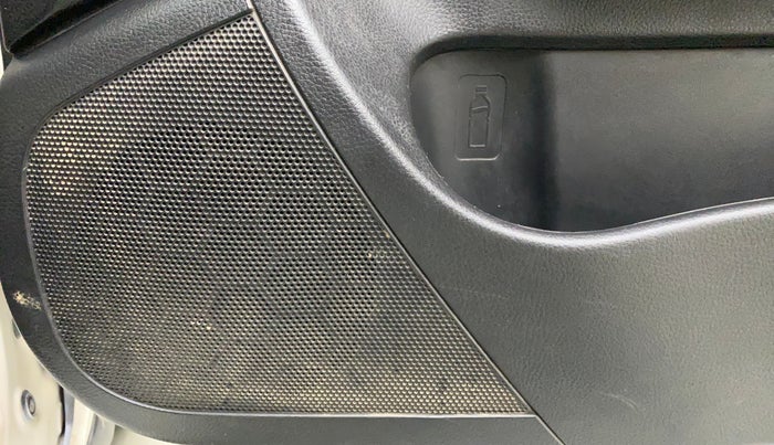2015 Maruti Swift VXI, Petrol, Manual, 64,703 km, Speaker