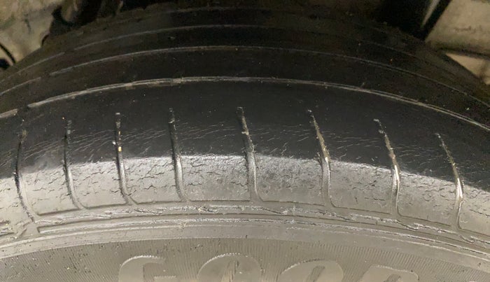 2019 Hyundai VENUE S 1.2, Petrol, Manual, 52,964 km, Left Rear Tyre Tread