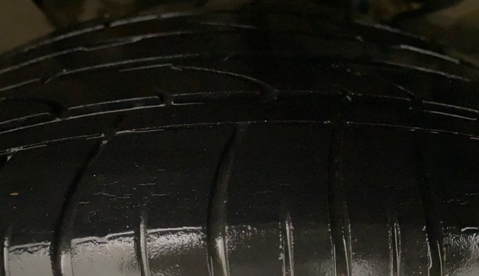 2021 KIA SELTOS GTX PLUS AT 1.5 DIESEL, Diesel, Automatic, 47,825 km, Left Front Tyre Tread