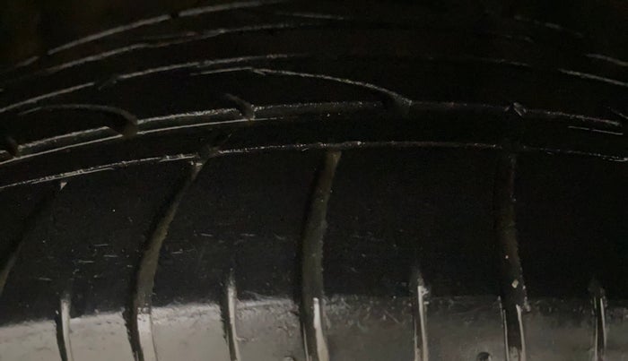 2021 KIA SELTOS GTX PLUS AT 1.5 DIESEL, Diesel, Automatic, 47,825 km, Right Front Tyre Tread