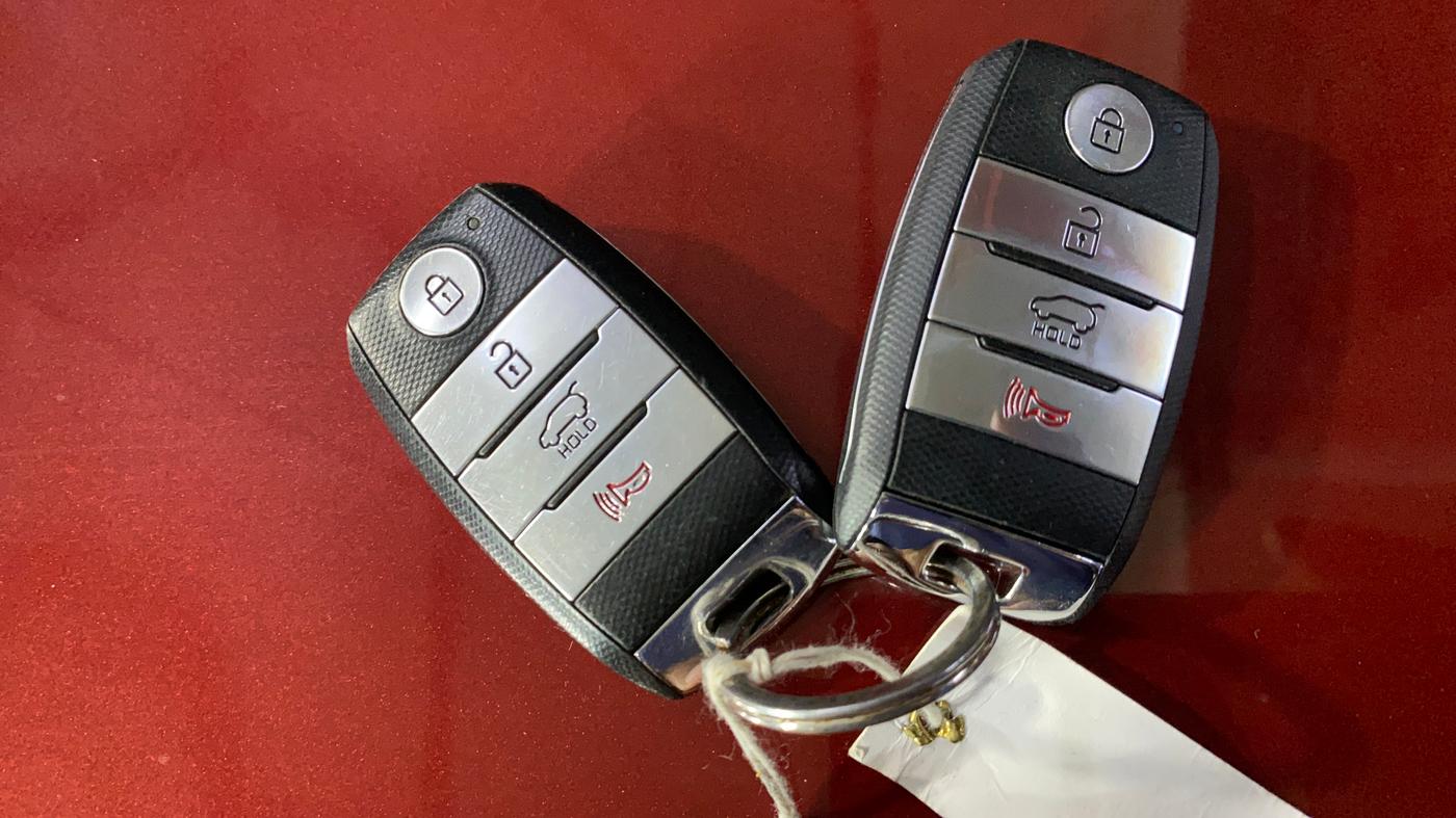 2019 KIA SELTOS HTX IVT 1.5 PETROL, Petrol, Automatic, 38,260 km, Key Close Up