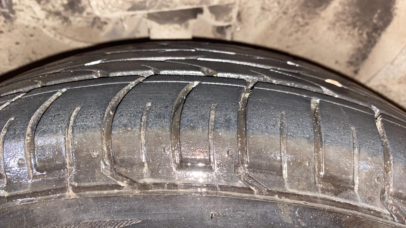 2019 KIA SELTOS HTX IVT 1.5 PETROL, Petrol, Automatic, 38,260 km, Right Front Tyre Tread