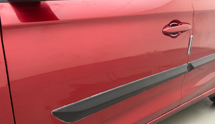 2019 Honda Amaze 1.2L I-VTEC S, Petrol, Manual, 17,270 km, Front passenger door - Paint has faded