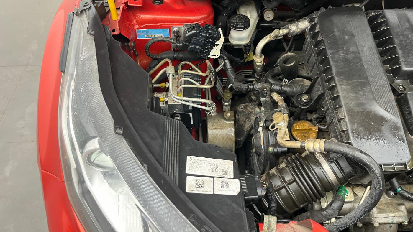 2020 Tata NEXON XZ PLUS (O) DIESEL DUAL TONE, Diesel, Manual, 36,933 km, Engine View - Right