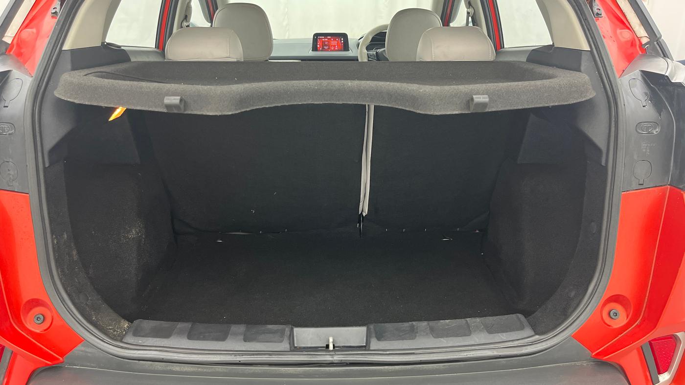 2020 Tata NEXON XZ PLUS (O) DIESEL DUAL TONE, Diesel, Manual, 36,933 km, Boot Inside