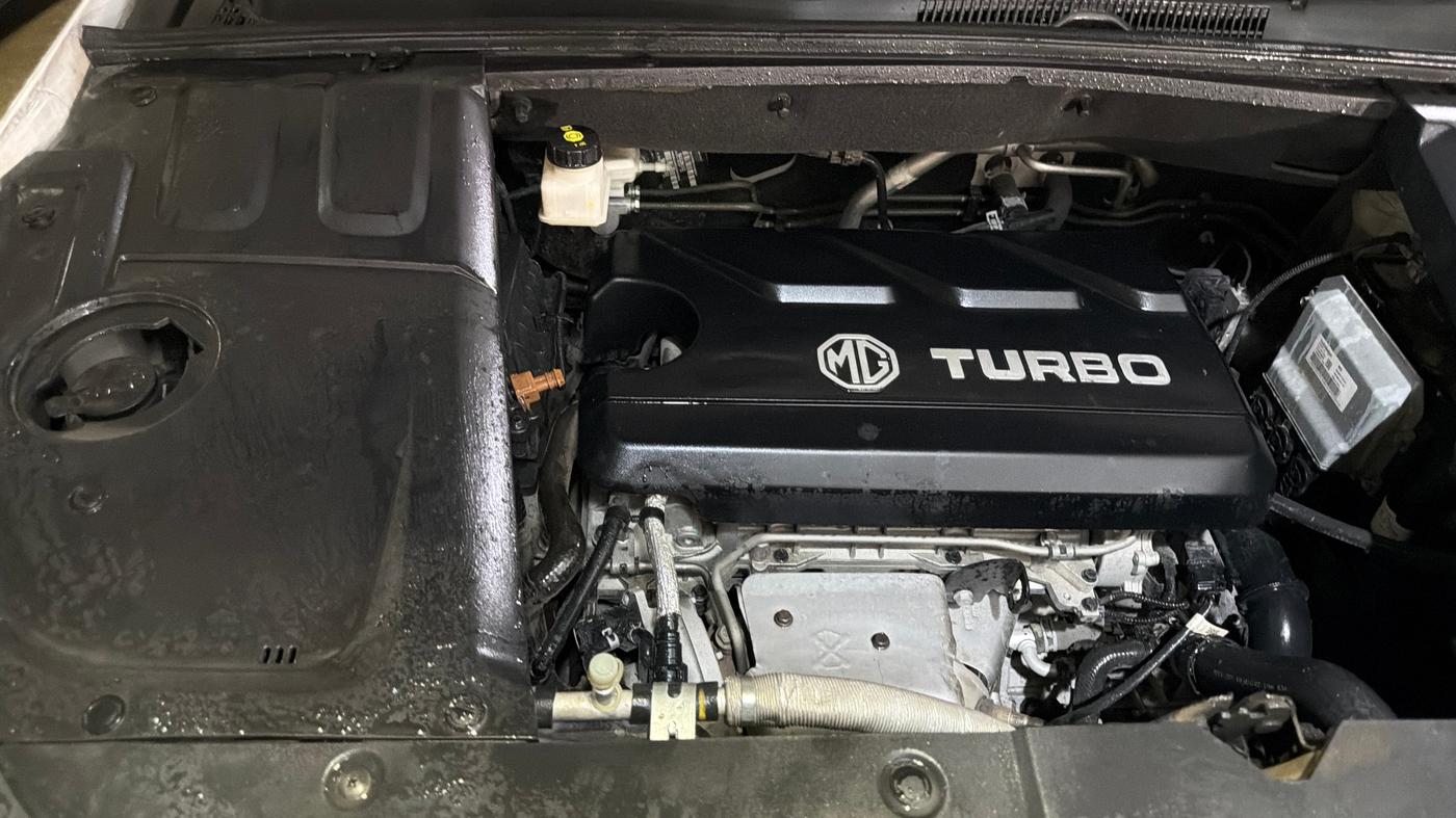 2023 MG HECTOR PLUS SHARP PRO 1.5 PETROL TURBO CVT 6 STR, Petrol, Automatic, 43,197 km, Engine View - Right