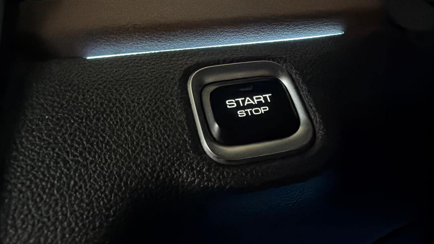 2023 MG HECTOR PLUS SHARP PRO 1.5 PETROL TURBO CVT 6 STR, Petrol, Automatic, 43,197 km, Keyless Start/ Stop Button