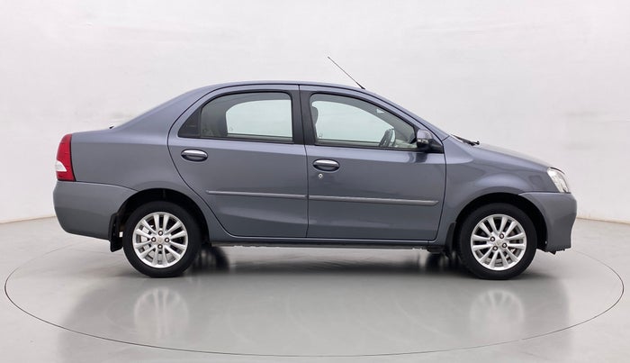 2015 Toyota Etios VX, Petrol, Manual, 26,614 km, Right Side View