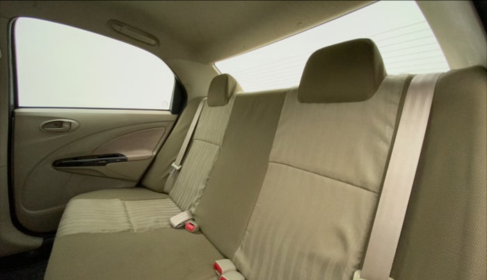 2015 Toyota Etios VX, Petrol, Manual, 26,614 km, Right Side Rear Door Cabin